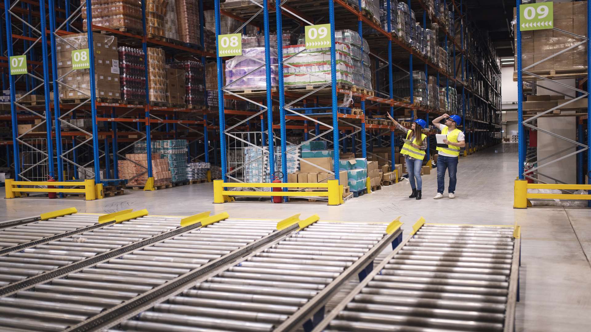 Supply Chain Resilience: Navigating Challenges in Amazon